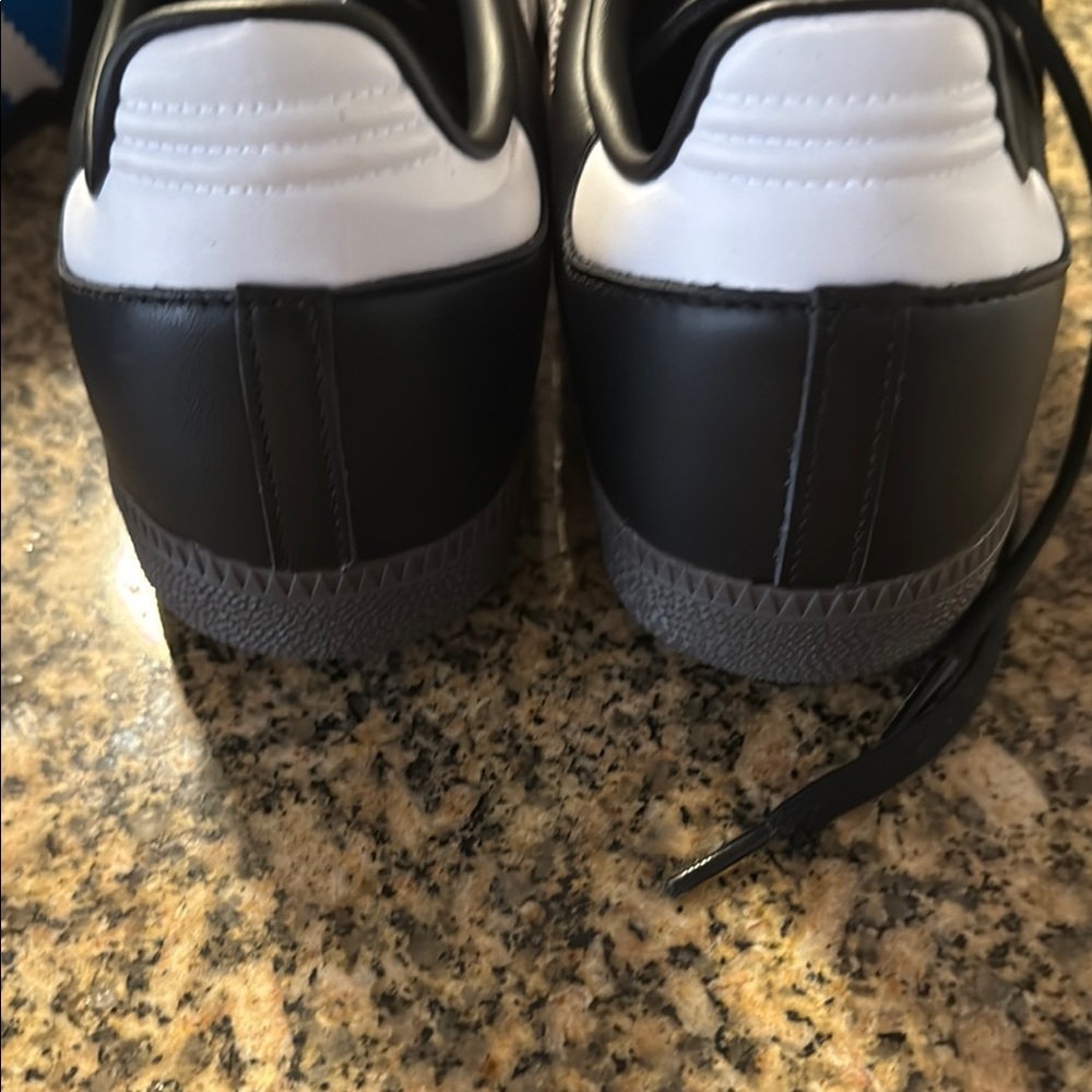 Adidas Men's Black Samba Shoes - Picture 5 of 5